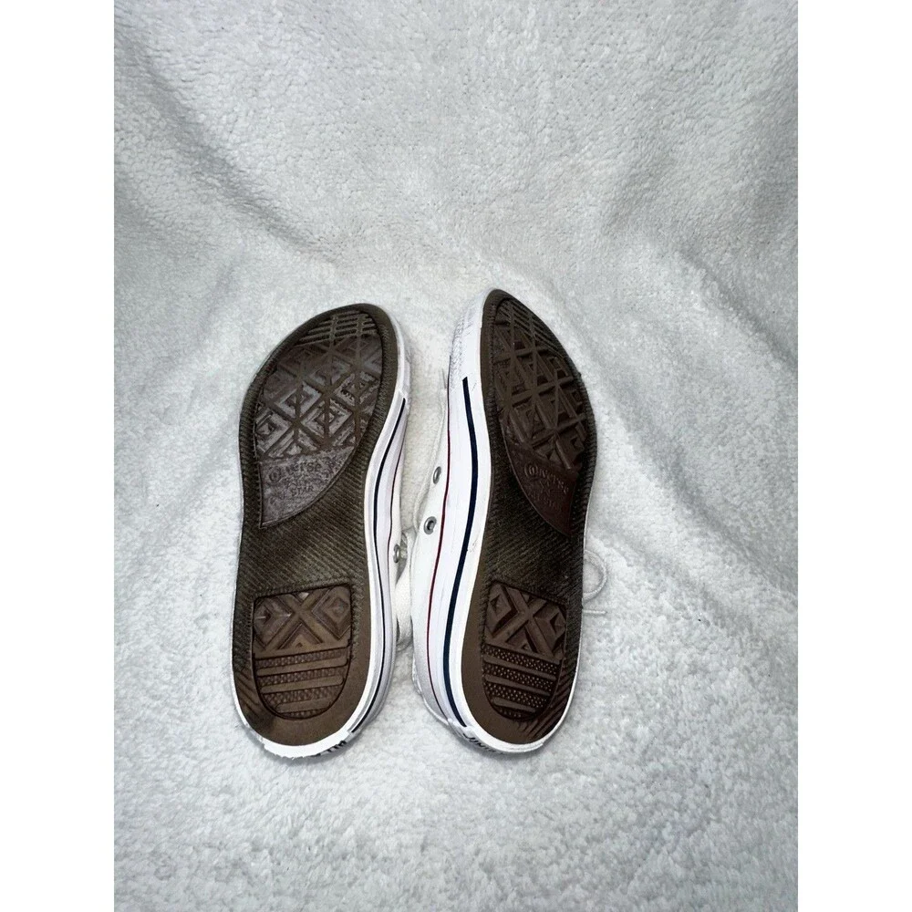 Kids White Converse All Star Chuck Taylor Youth Size 2 *Missing Insoles*